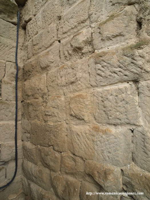 SILLARES ORIGINALES EN EL MURO NORTE